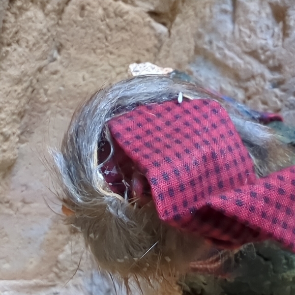 Primitive Artist-Made Folk Art Snowman - Picture 9 of 9